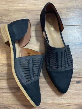 Women’s Like New MI IM Buckle Genuine Leather Boot Style Slip On Shoes